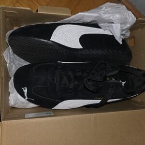 Puma Women's Black and White Sneakers